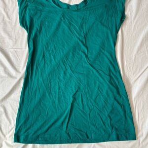 Downeast Essential Tee Green Scoop Neck Short Sleeve Women’s Large